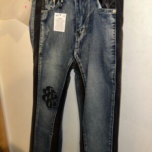 Gallery debt. Jeans size 32